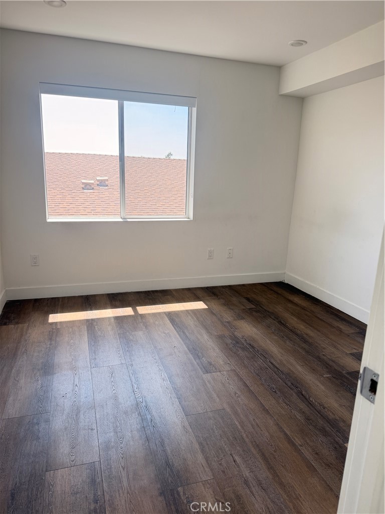 1245 N New Hampshire Ave #3 Property Photo 4