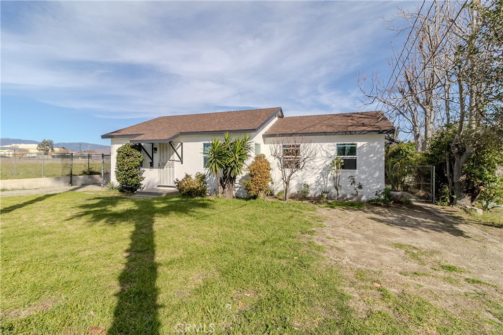 9023 Olive Property Photo 1