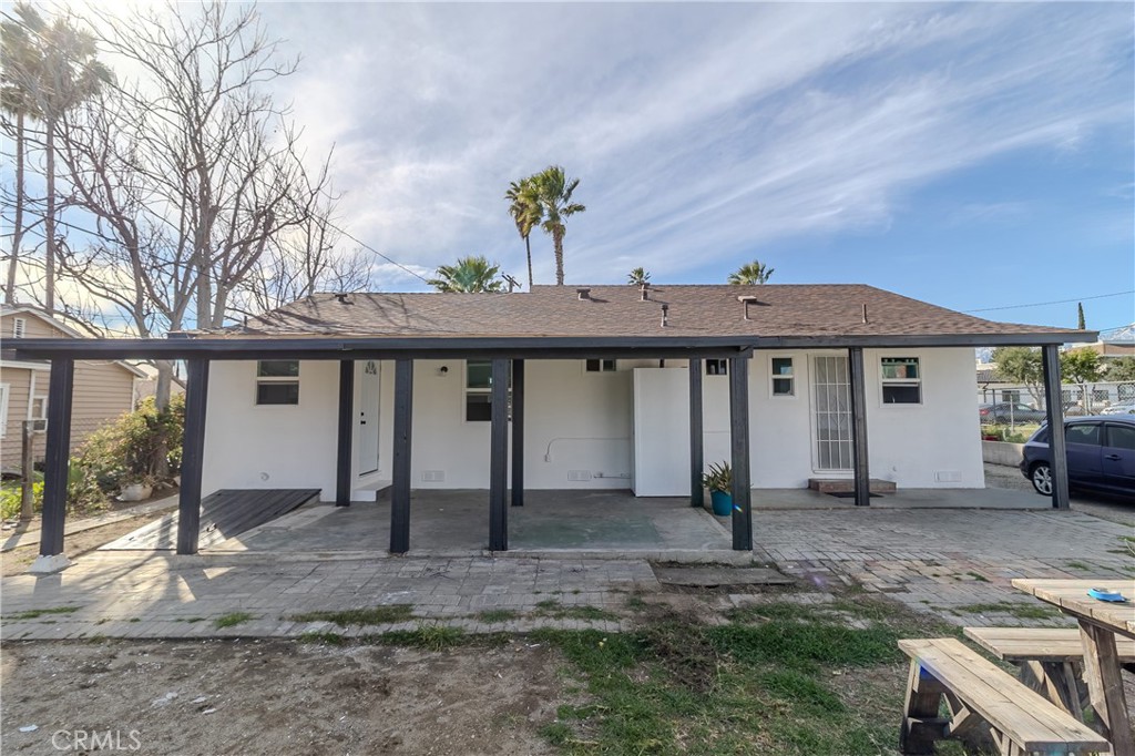 9023 Olive Property Photo 3