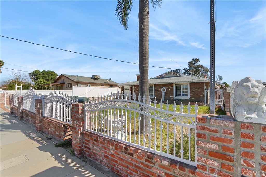 9257 Palmetto Property Photo 2