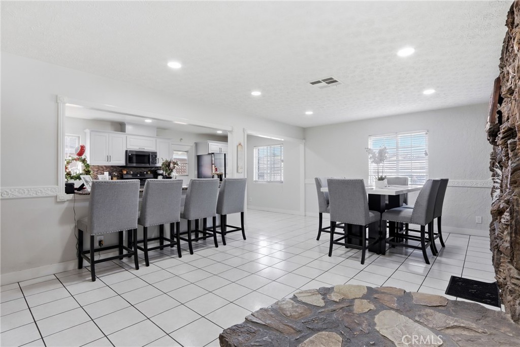9257 Palmetto Property Photo 5