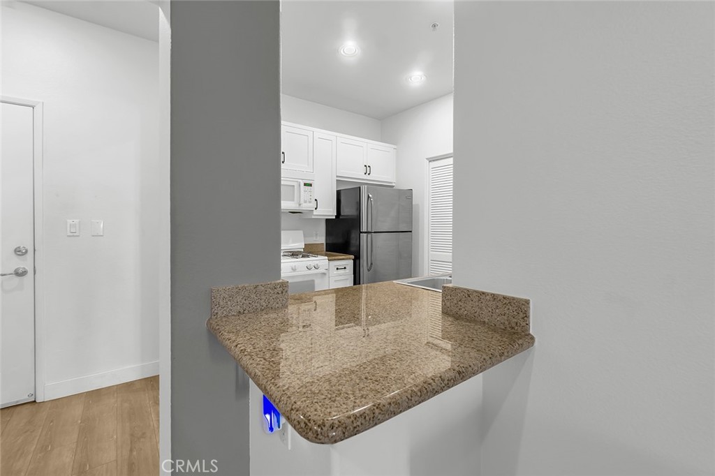 2120 Watermarke Property Photo 9