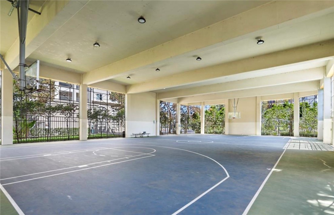 2120 Watermarke Property Photo 32