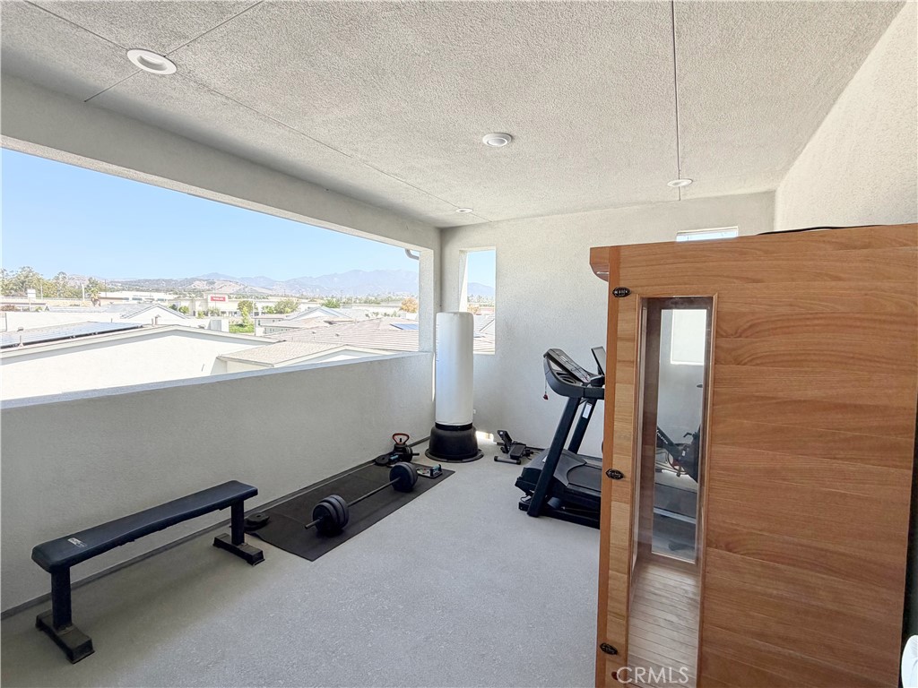 331 Newton Property Photo 36