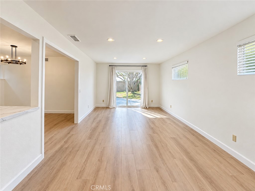 18637 San Antonio Street Property Photo 3
