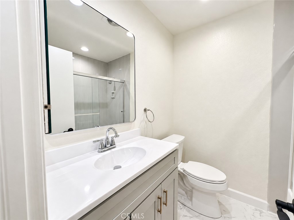 18637 San Antonio Street Property Photo 8
