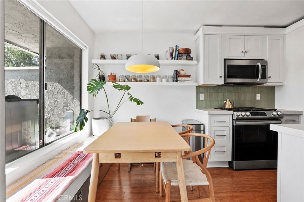 25987 Via Pera Property Photo 5