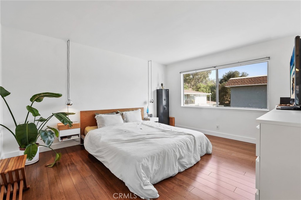 25987 Via Pera Property Photo 10