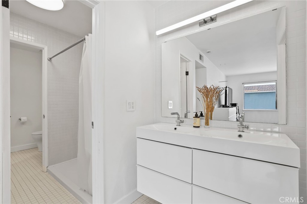 25987 Via Pera Property Photo 13