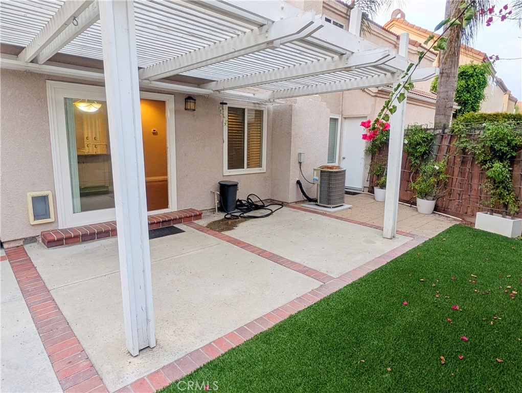 10 Santa Clara Street Property Photo 2