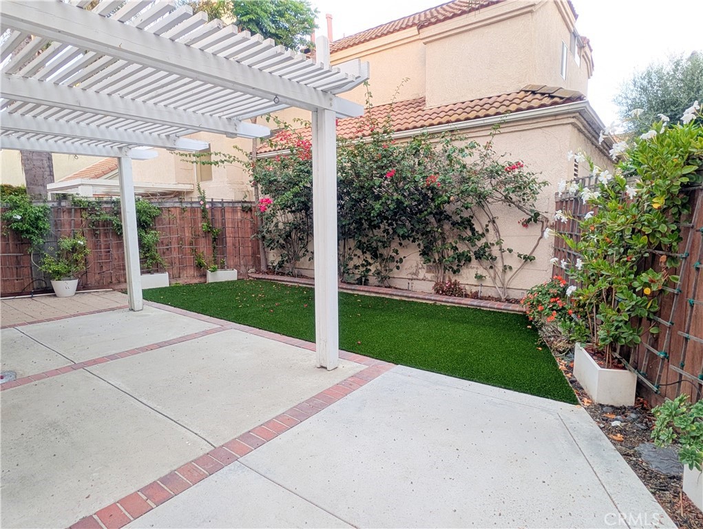 10 Santa Clara Street Property Photo 3