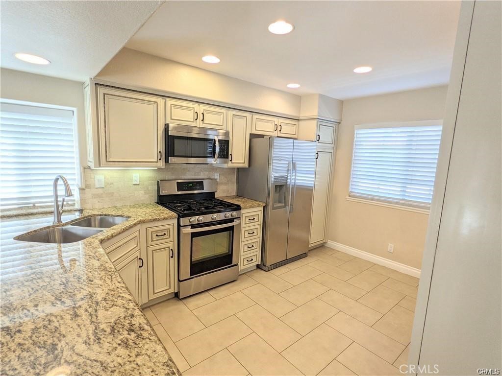 10 Santa Clara Street Property Photo 6