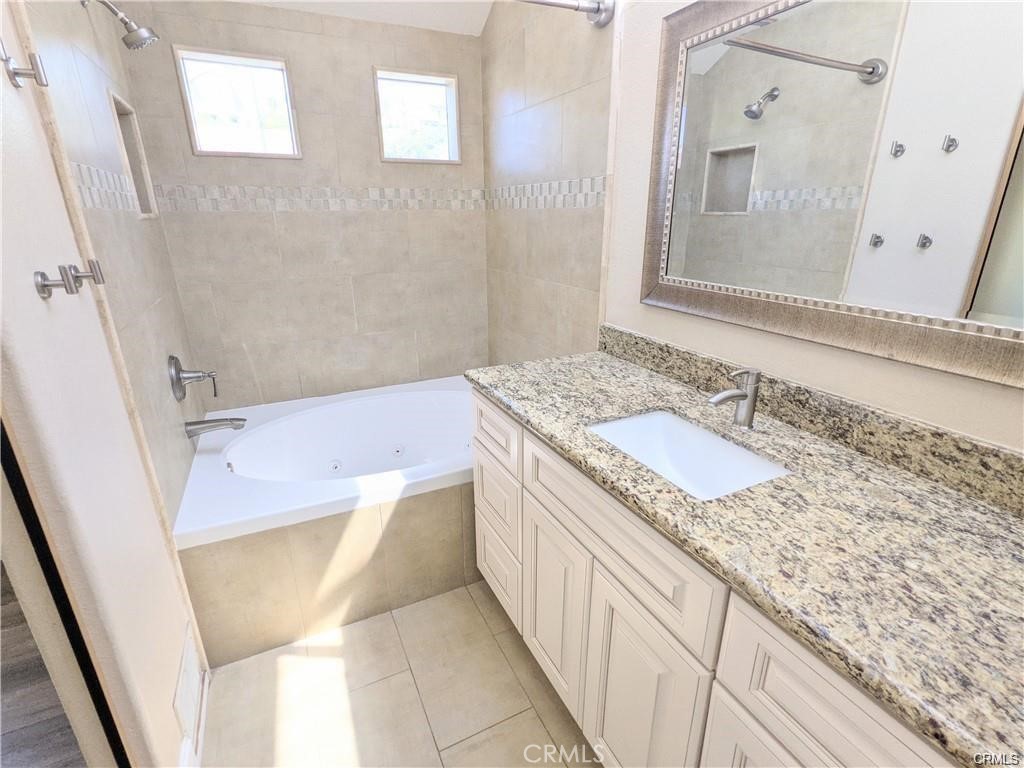 10 Santa Clara Street Property Photo 11