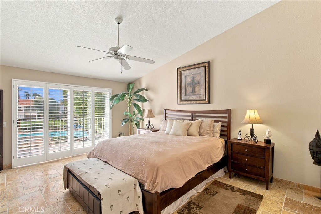 684 Vista Lago Circle N Property Photo 16