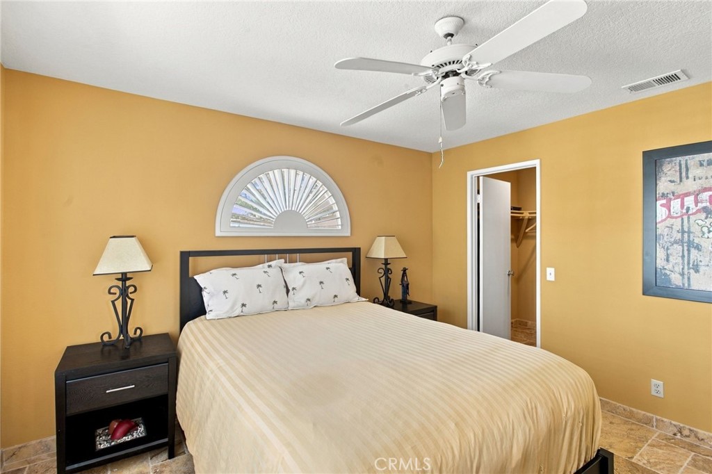 684 Vista Lago Circle N Property Photo 26