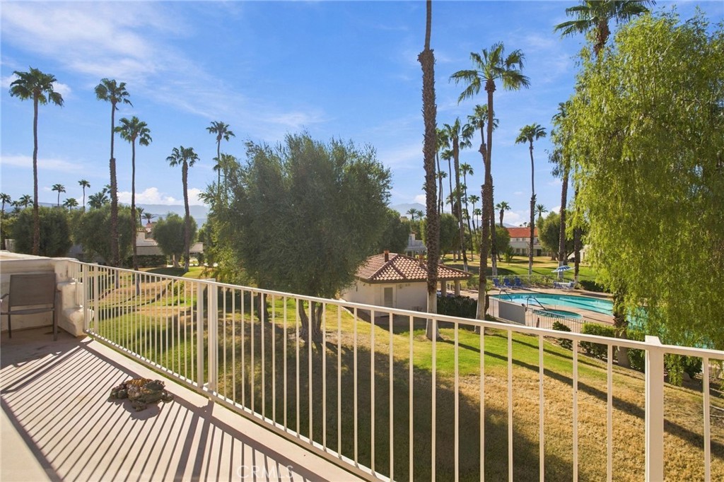 684 Vista Lago Circle N Property Photo 31