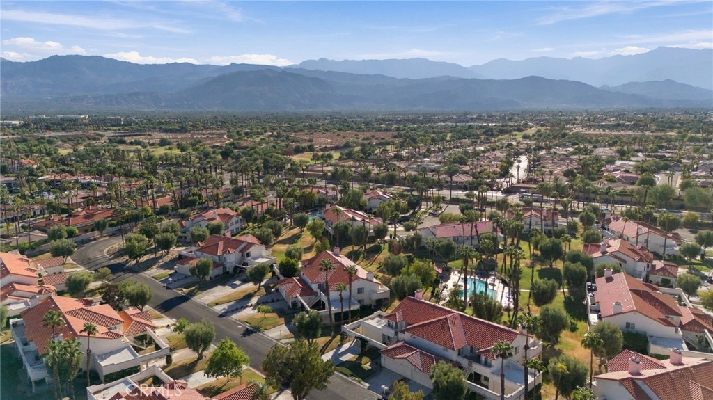 684 Vista Lago Circle N Property Photo 39