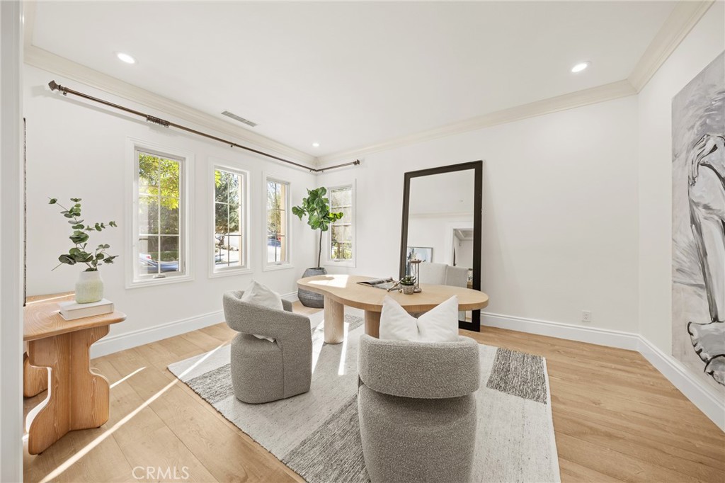 119 Gardenview Property Photo 6