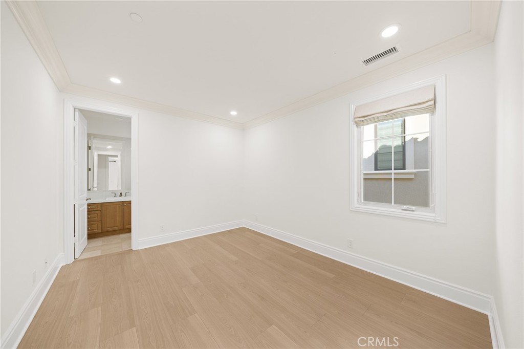119 Gardenview Property Photo 40