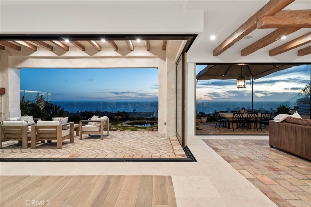 64 Ritz Cove Property Photo 6