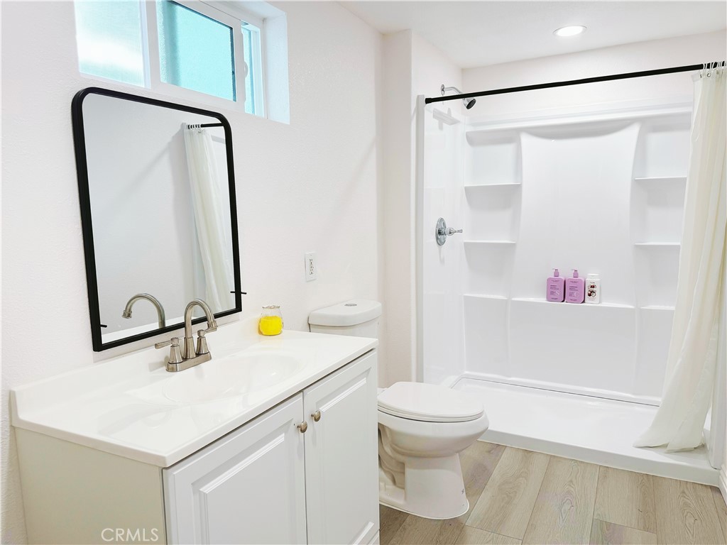 114 W Olive Property Photo 7