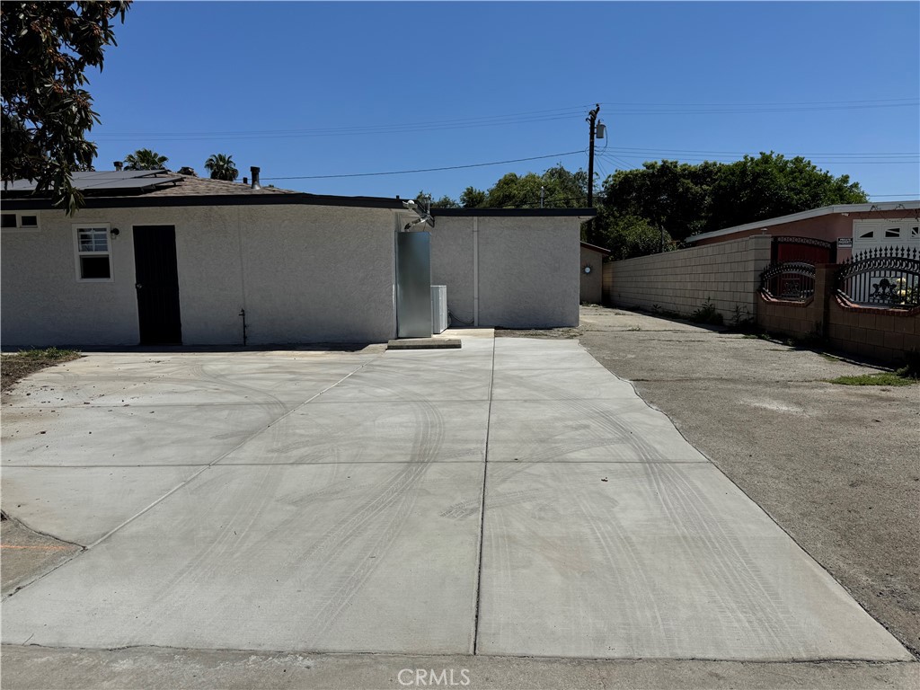 114 W Olive Property Photo 15