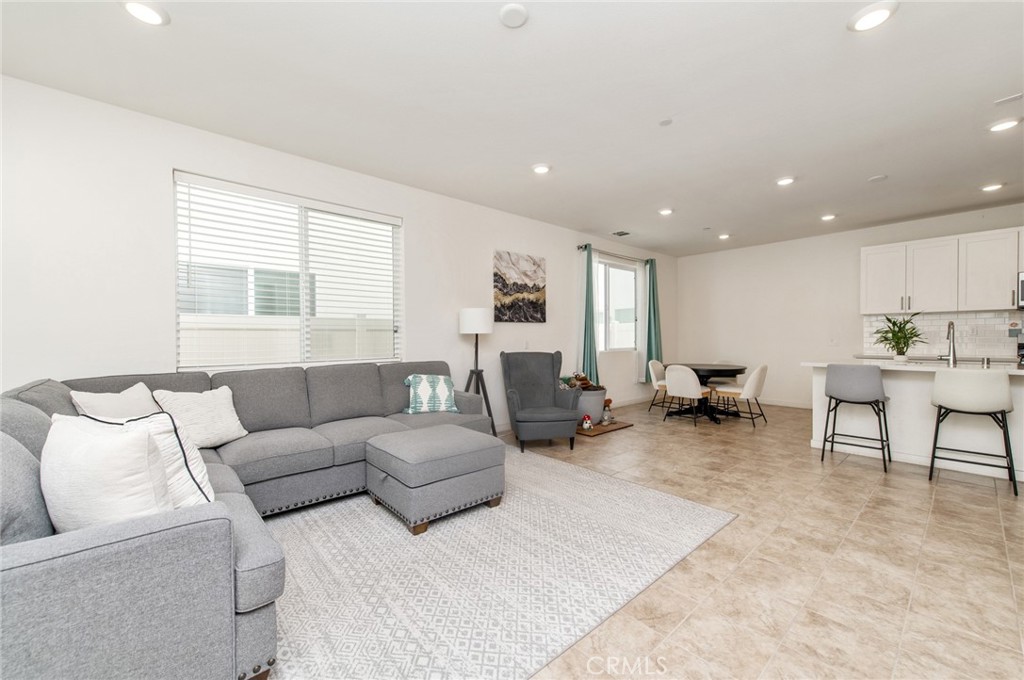 3675 S Nexa Paseo Property Photo 6
