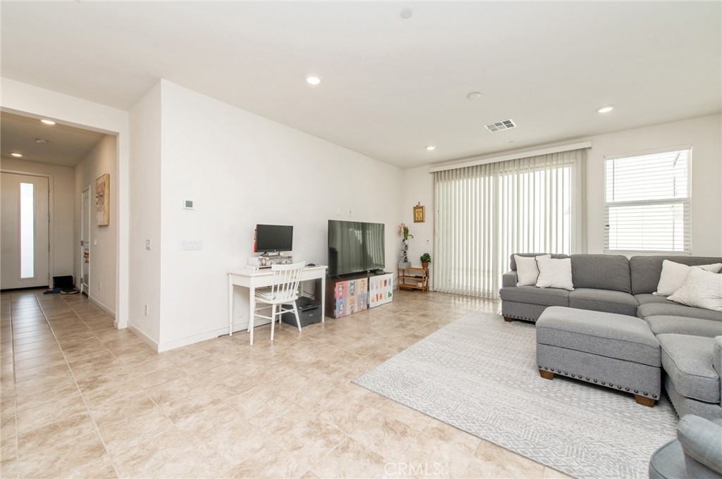 3675 S Nexa Paseo Property Photo 8
