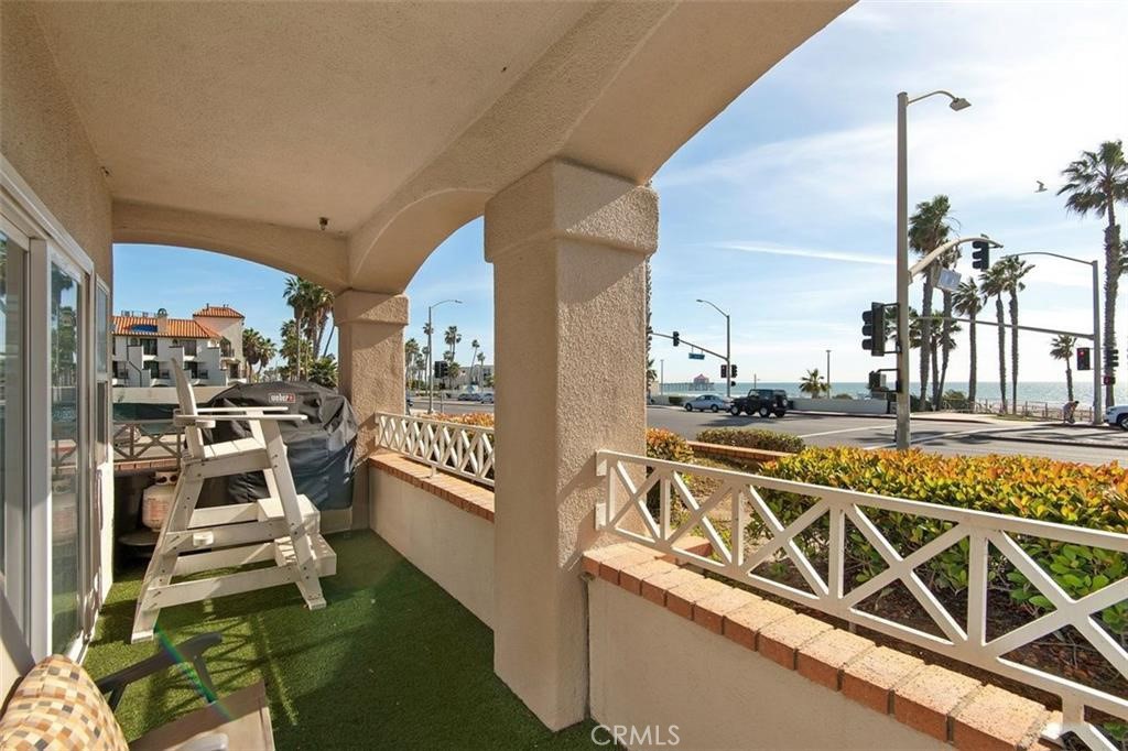 900 Pacific Coast Property Photo 4