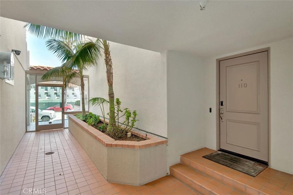900 Pacific Coast Property Photo 6