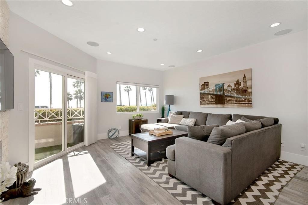 900 Pacific Coast Property Photo 7
