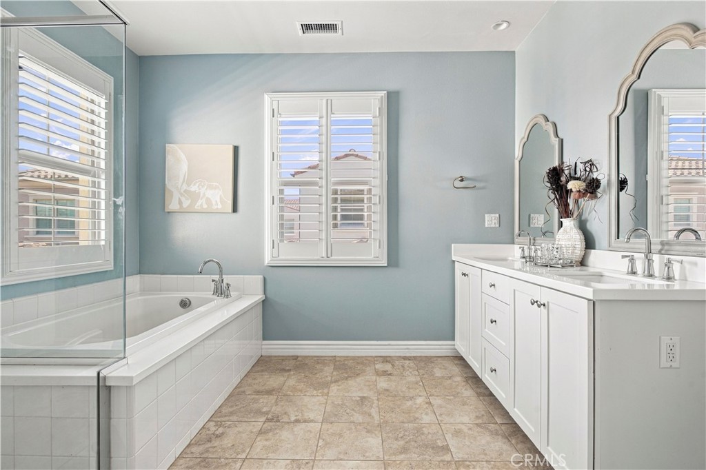 56 Quill Property Photo 28