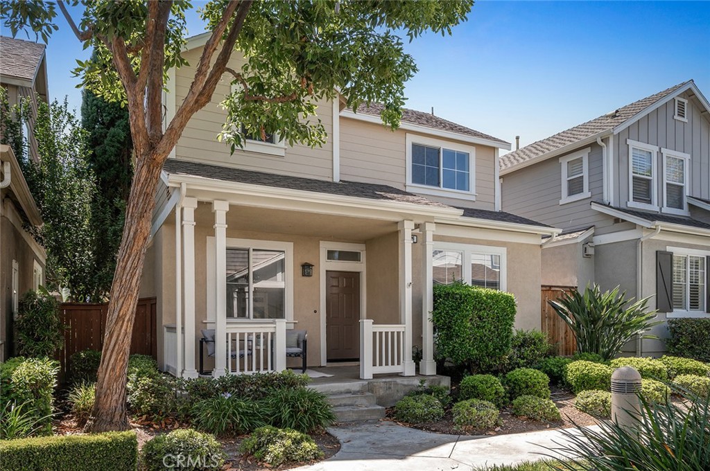 19 Picket Property Photo 2