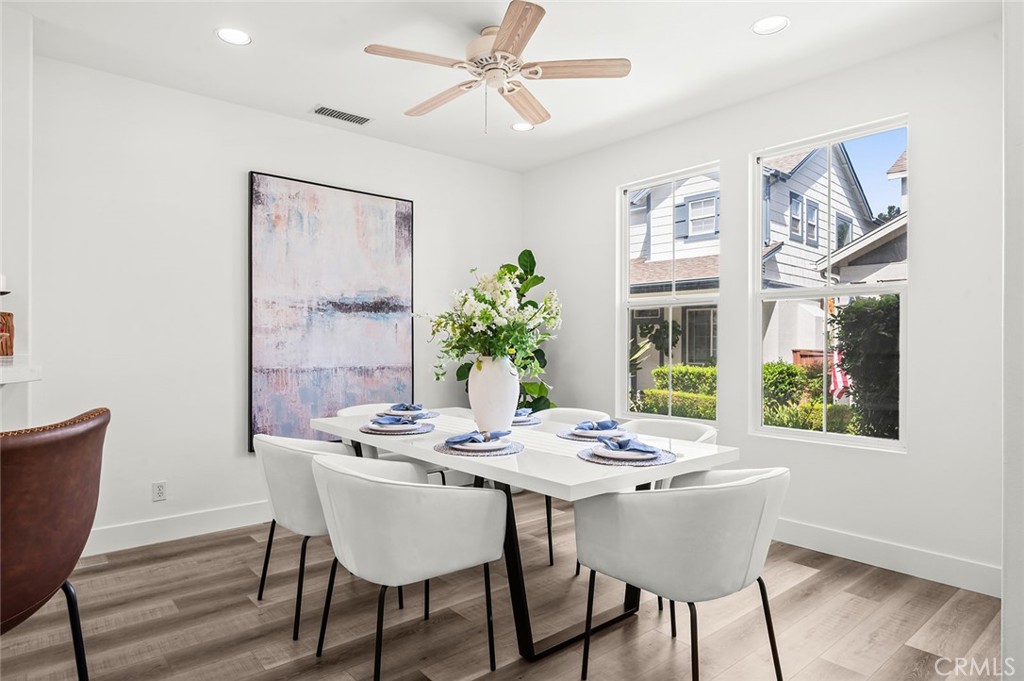 19 Picket Property Photo 6
