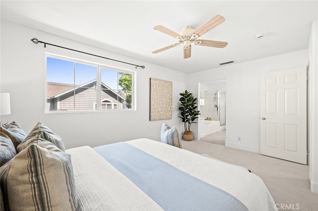 19 Picket Property Photo 9