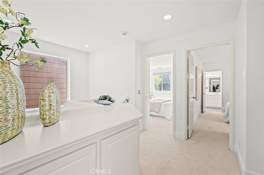 19 Picket Property Photo 14