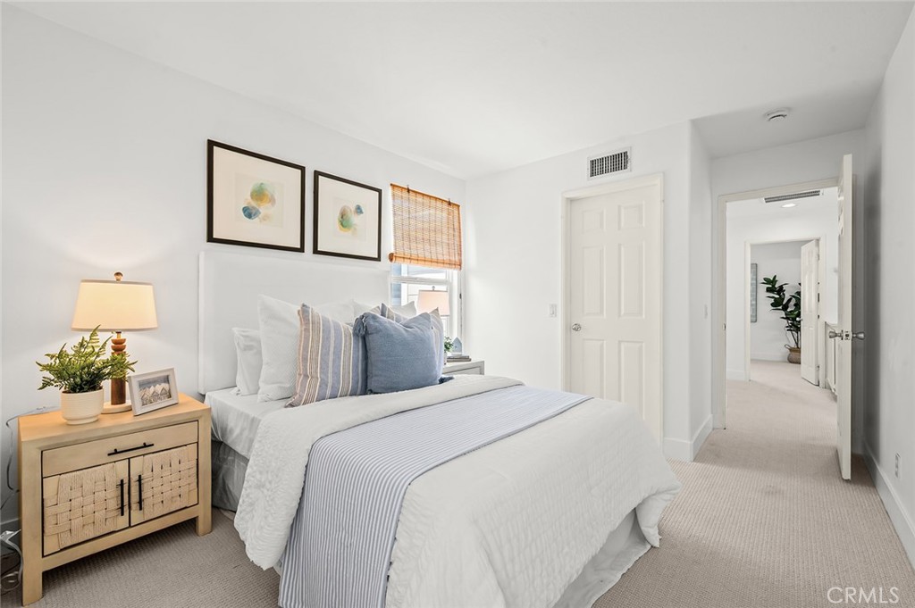 19 Picket Property Photo 20