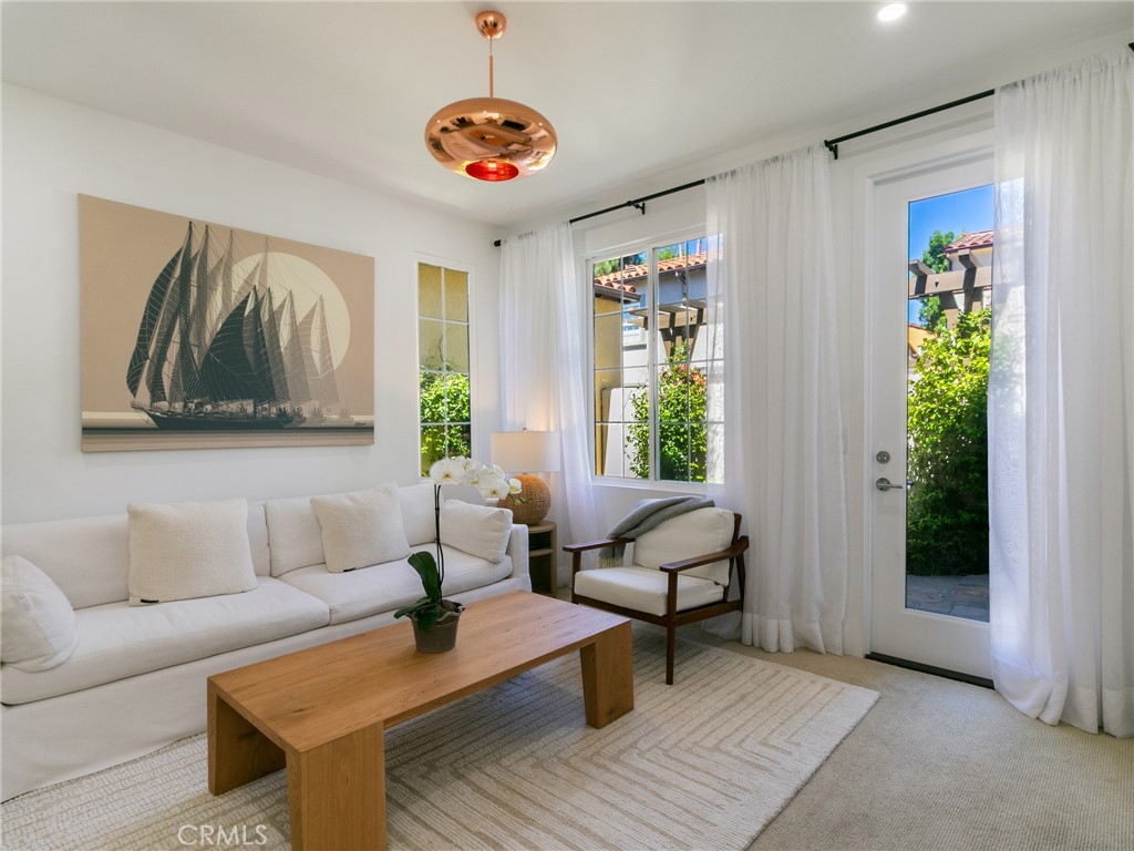 70 Clouds Property Photo 1