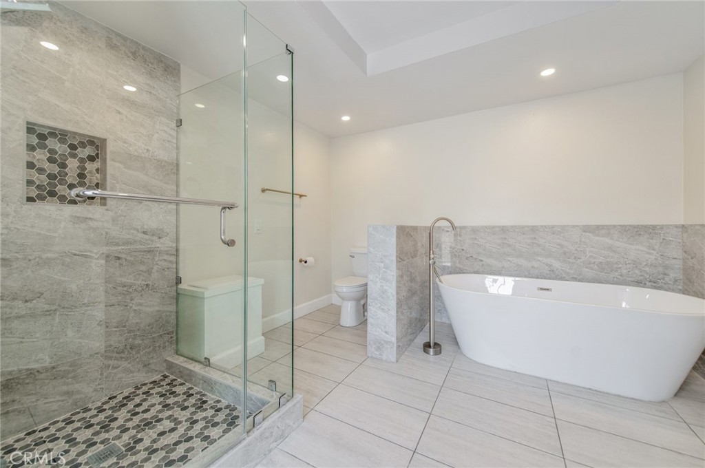51 Cape Cod Property Photo 27