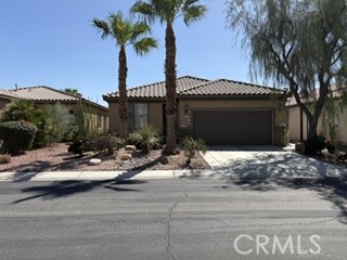 81059 Avenida Vidrio Property Photo 2