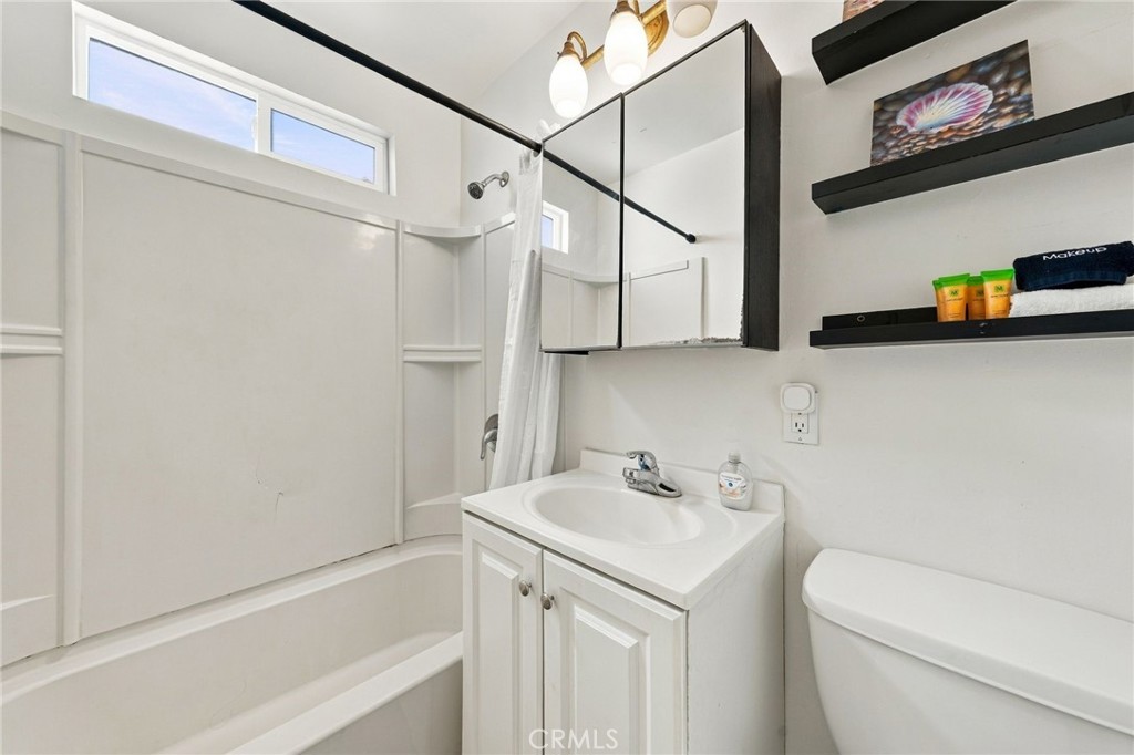 125 41st Property Photo 14