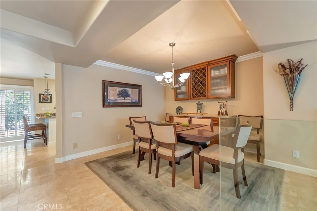6056 Shadowbrook Circle Property Photo 7