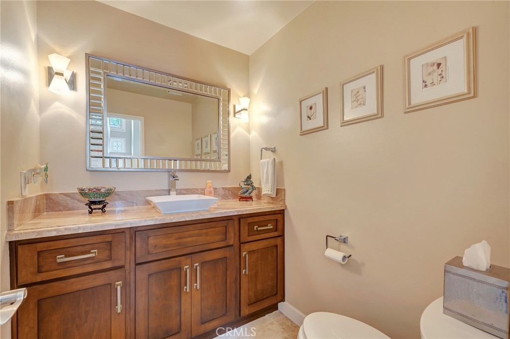 6056 Shadowbrook Circle Property Photo 9
