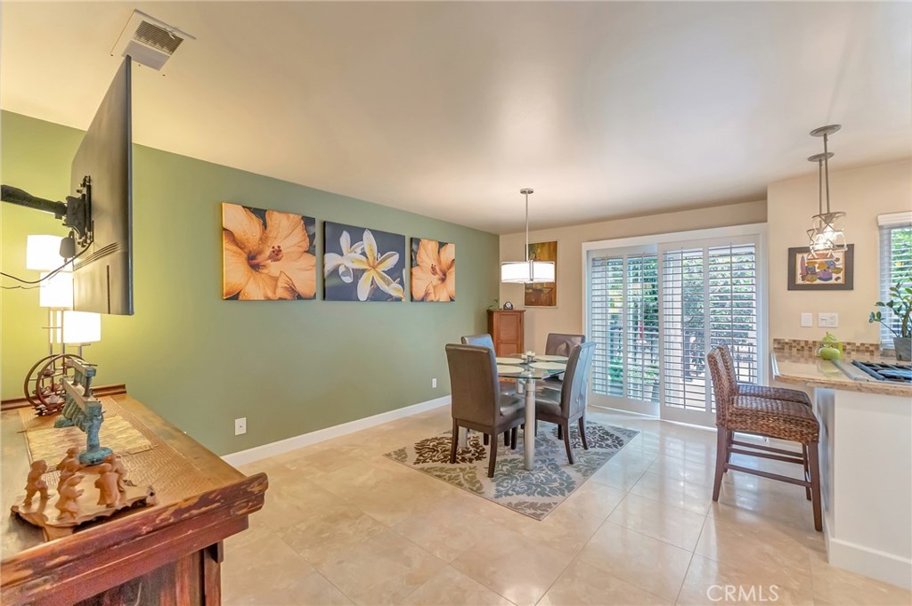 6056 Shadowbrook Circle Property Photo 14
