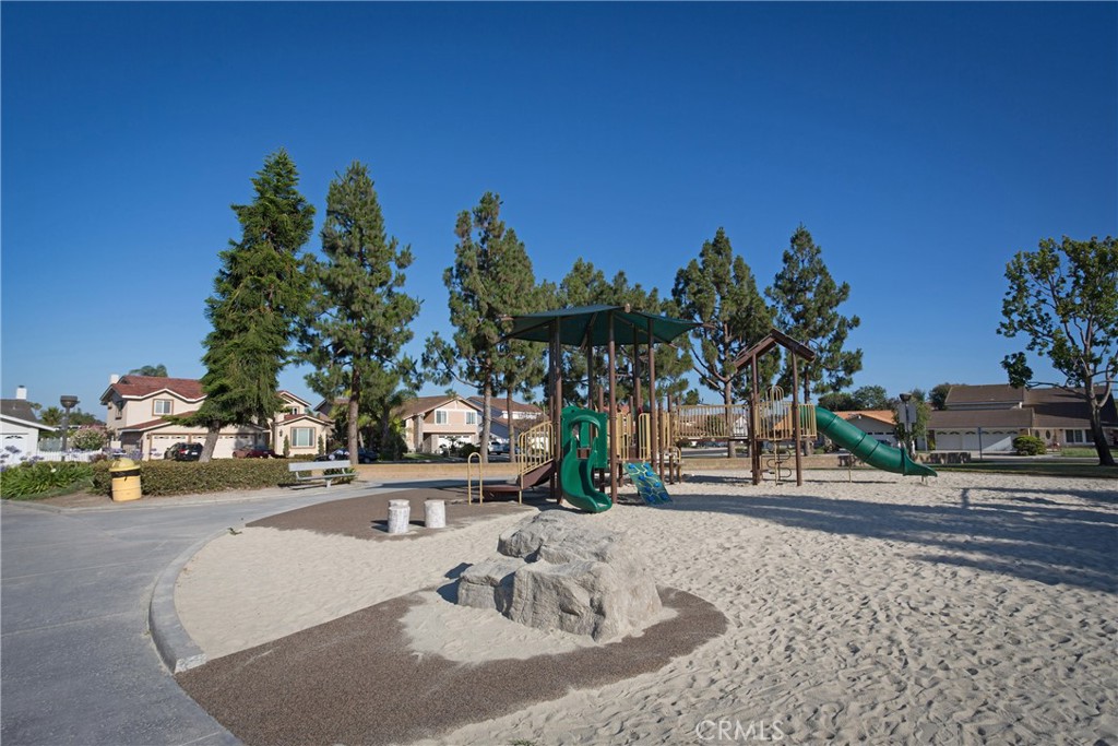OC26202848 Property Photo 9
