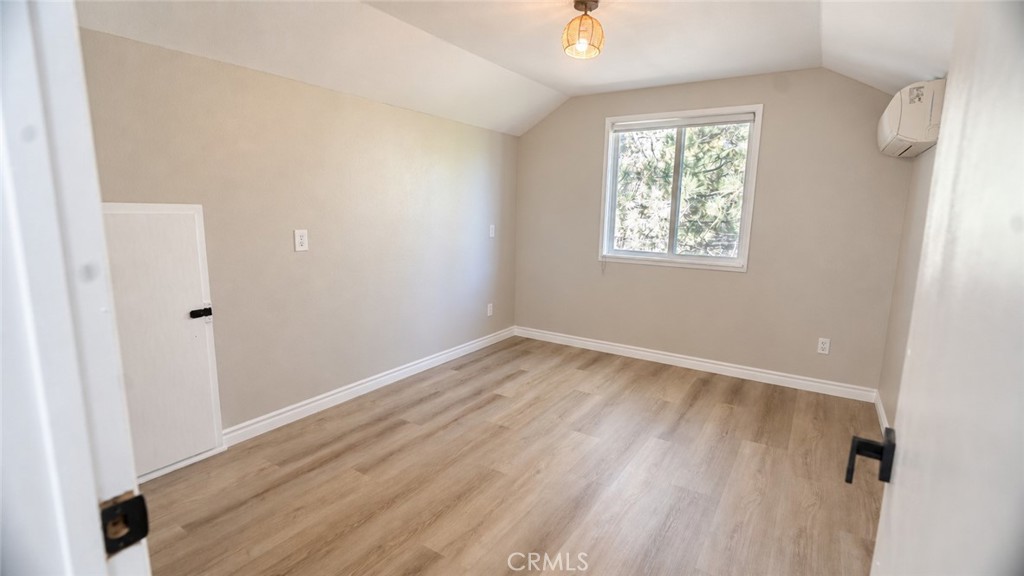866 Lakewood Drive Property Photo 18