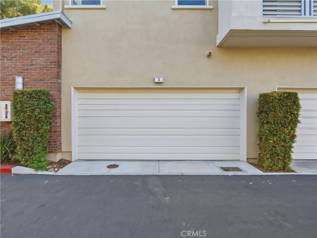 1 Vantis Drive Property Photo 3