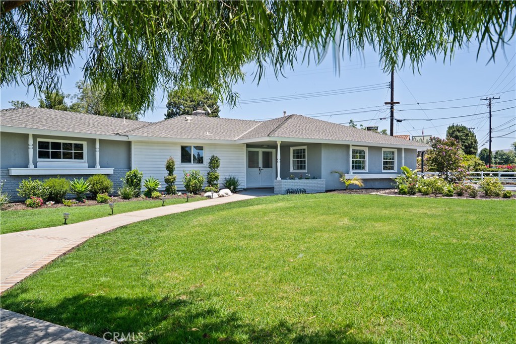 18211 Fairhaven Property Photo 1