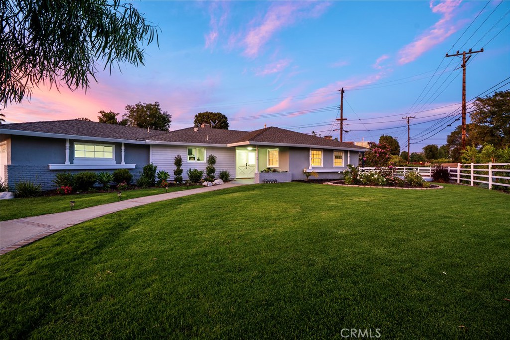 18211 Fairhaven Property Photo 2