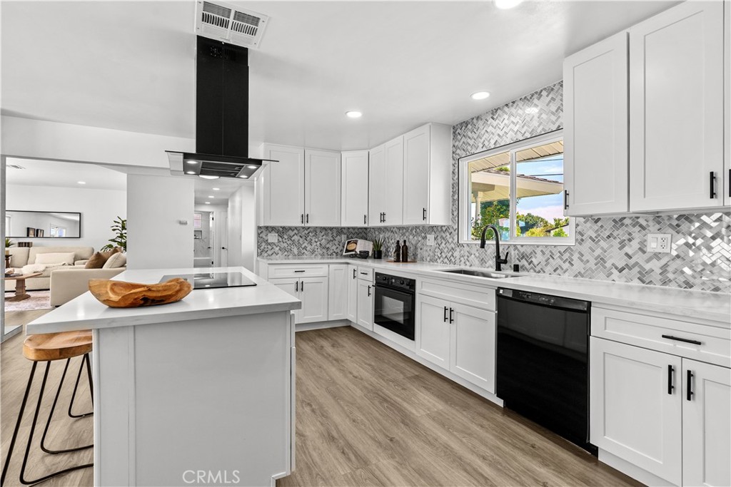 18211 Fairhaven Property Photo 16